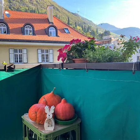 Zentrum Bozen-rosengartenblick